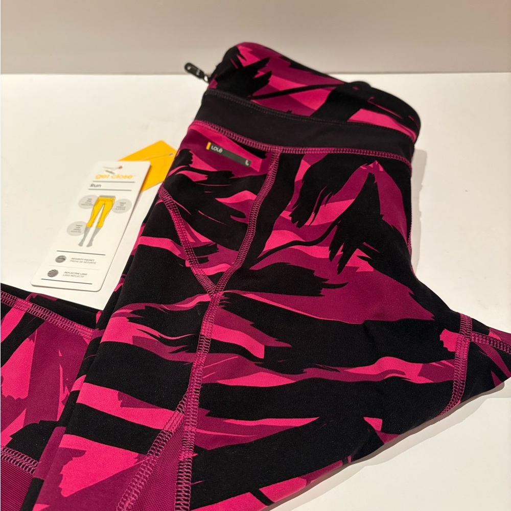 Lola Run Capri Leggings Size XS